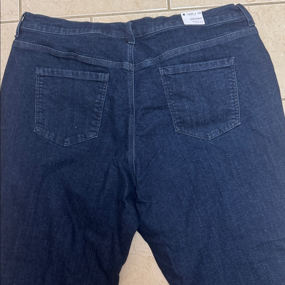 Gloria Vanderbilt Amanda Tapered Leg High-Rise Jeans (BR666) - Picture 5 of 11